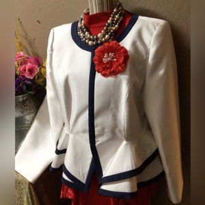 NEW W/OUT TAG WHITE AND NAVY JACKET